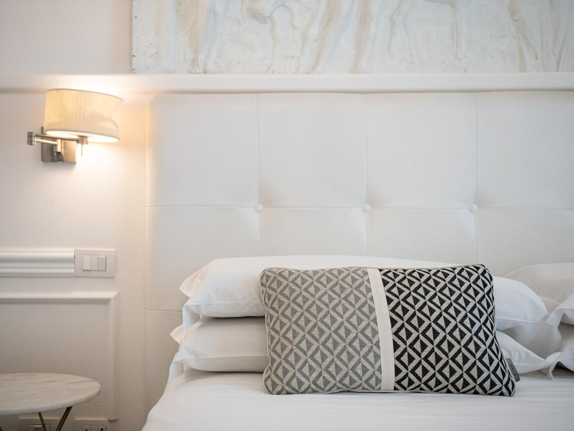 Pley Cagliari Boutique Rooms Екстер'єр фото