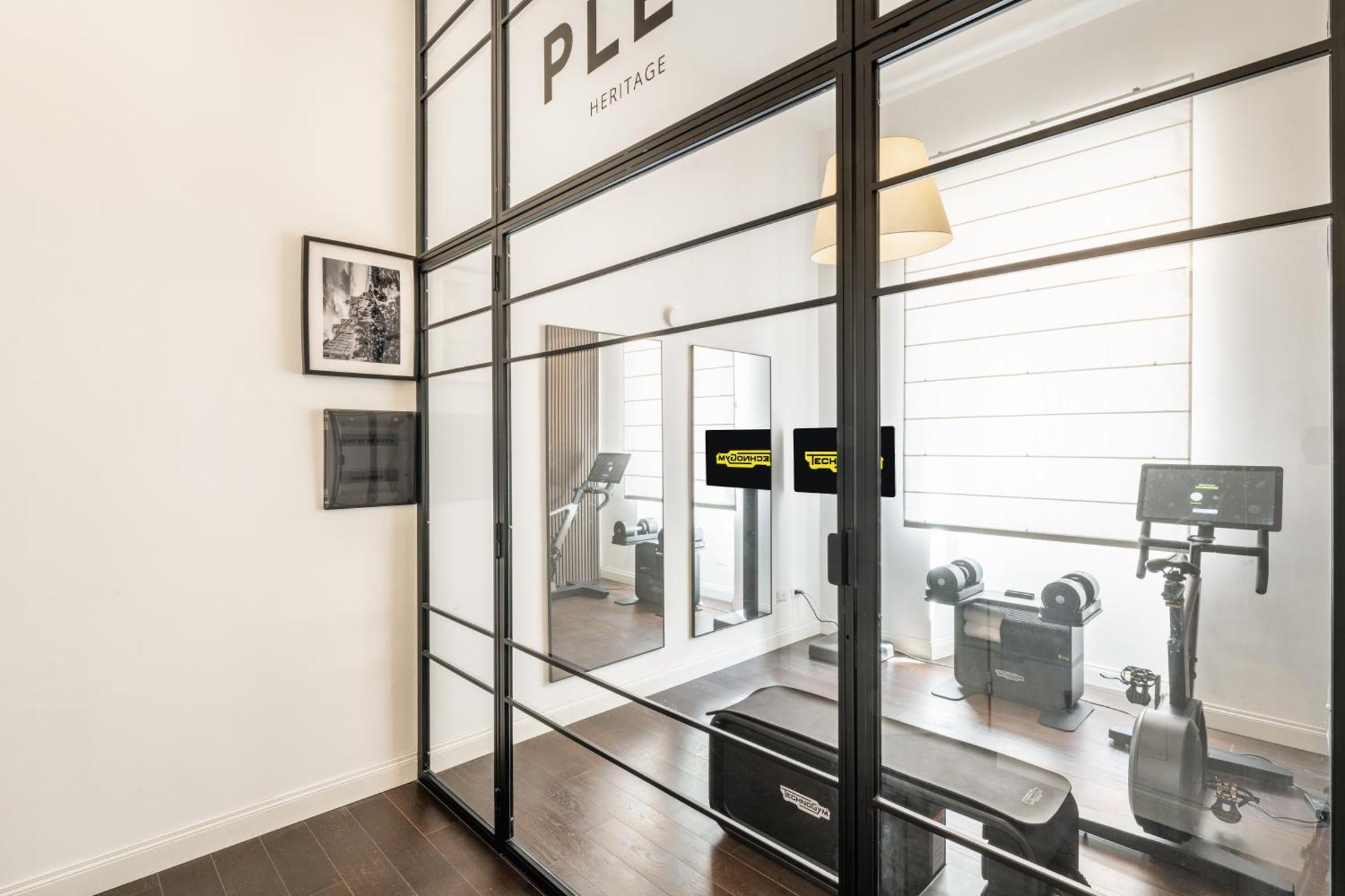 Pley Cagliari Boutique Rooms Екстер'єр фото